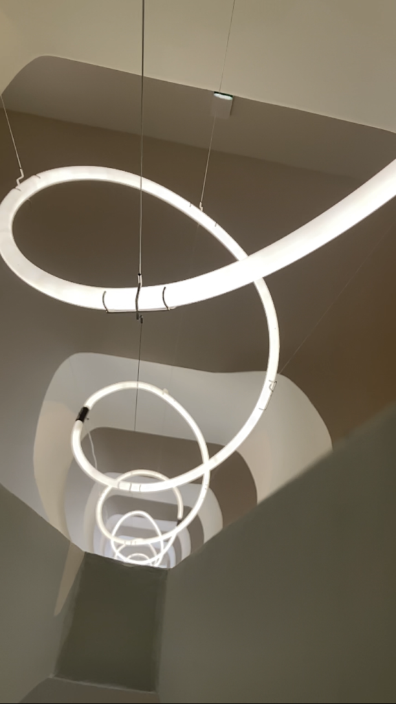 Serpentine | Olivier Ratsi  | 1 immeuble 1 oeuvre